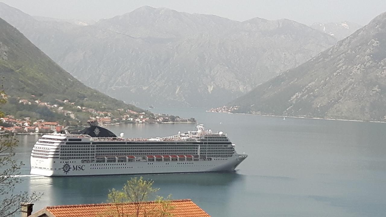 Apartment Maritimo Kotor Exterior foto